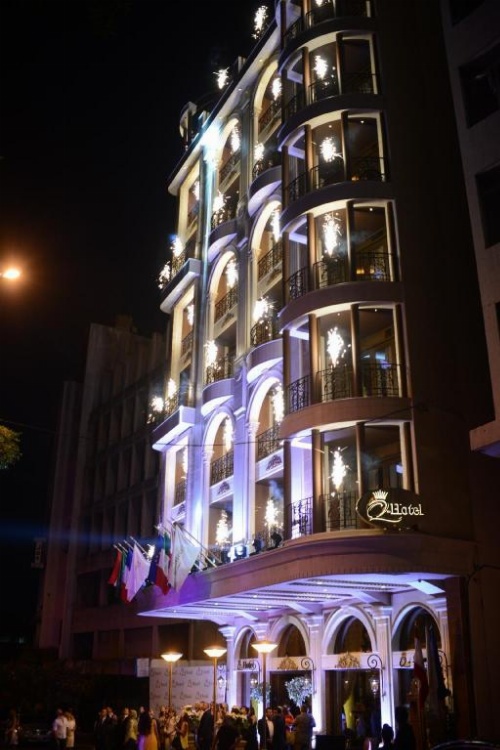 Q Hotel image 9