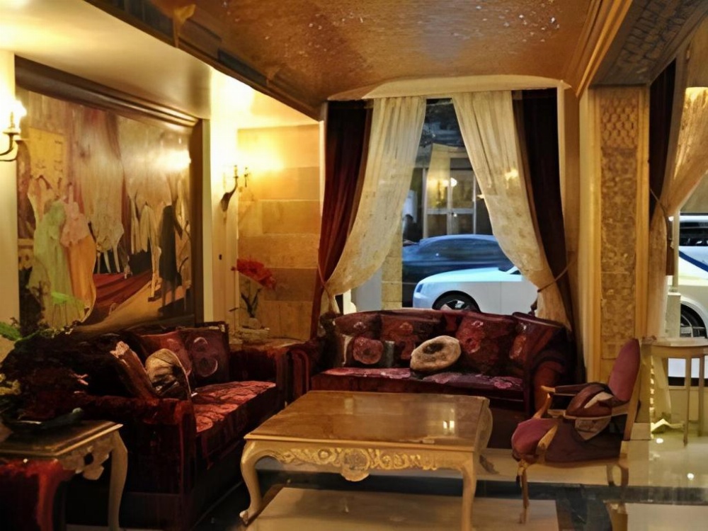 Q Hotel Image 15