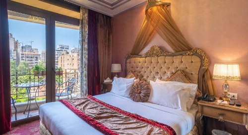 Q Hotel image 20