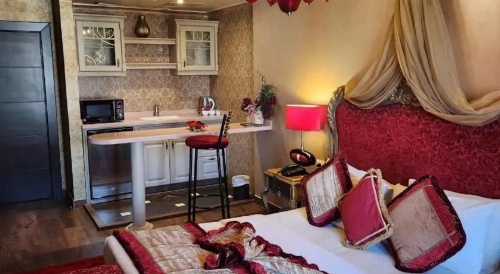 Q Hotel image 25