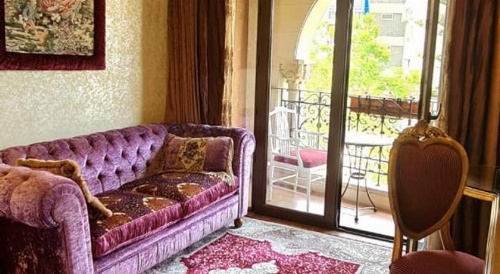 Q Hotel image 6